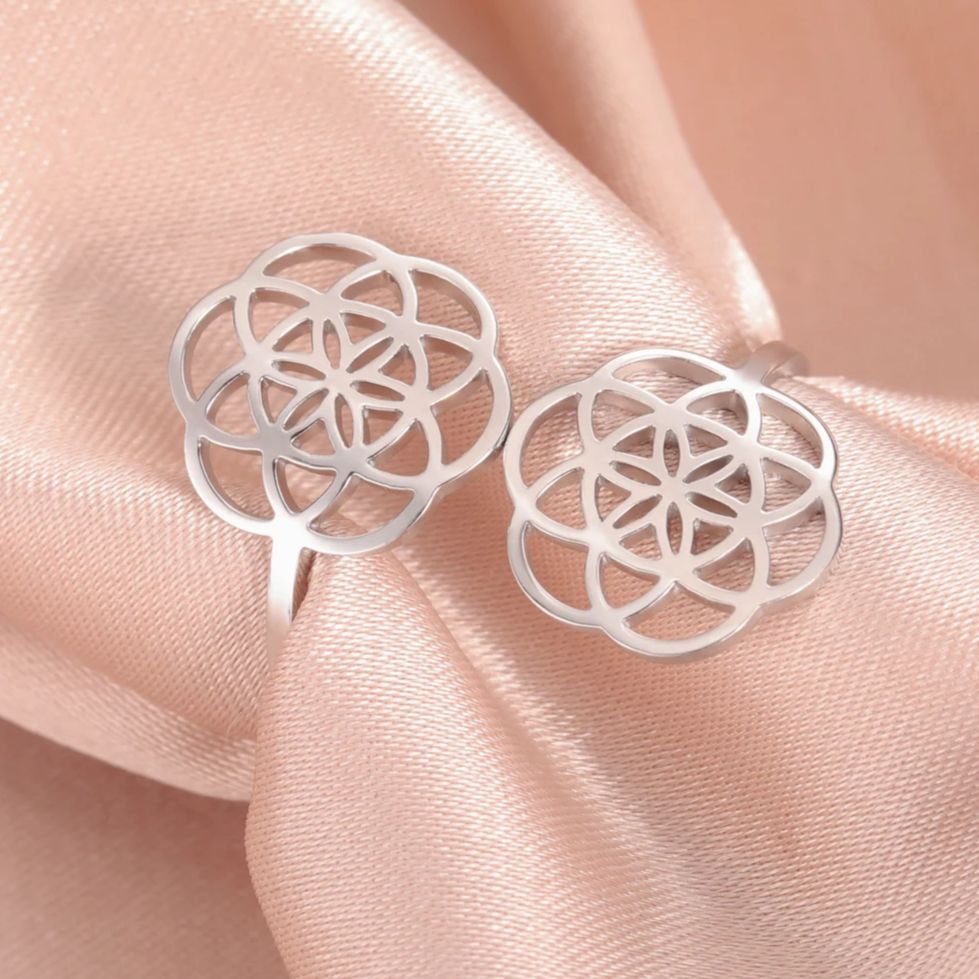LIKGREAT Hollow Flower of Life - Wedding Sutra ulasan dan harga