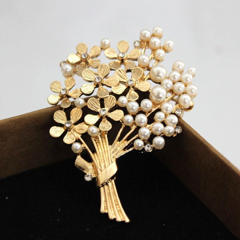 Ladies Delicate Bouquet Pearl  - Suit Supply Wedding Party ulasan dan harga